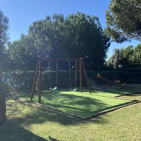 Oura Sunrise - Piscina, E Diversao! Daire